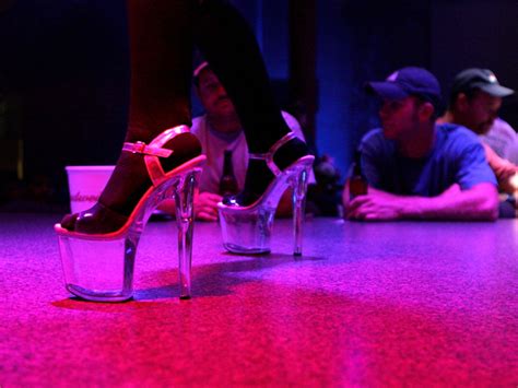 Striptease/Lapdance Prostituta Fundao